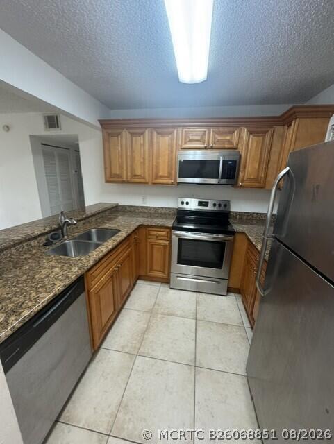 Photo - 1495 Lake Crystal Dr Unit G