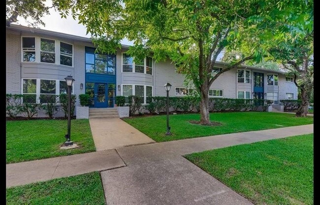 Photo - 1210 Windsor Rd Unidad 107
