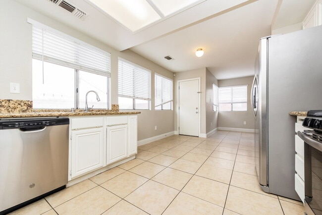 Photo - 4501 Bradpoint Dr