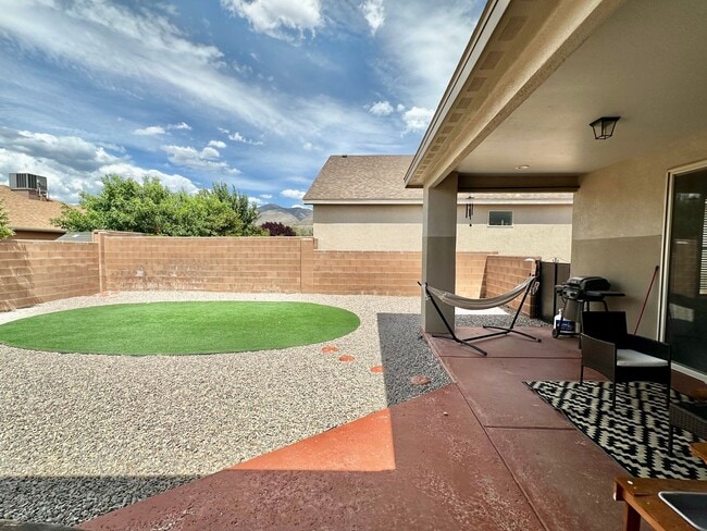 Photo - 1077 El Nido Dr