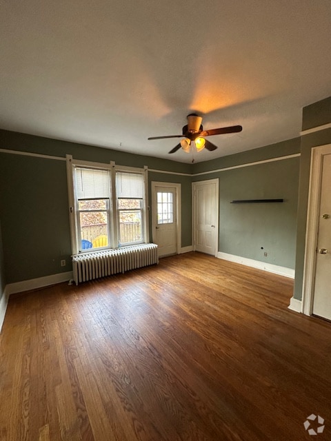 Building Photo - 1510 N Jackson St Unit Upper Rental