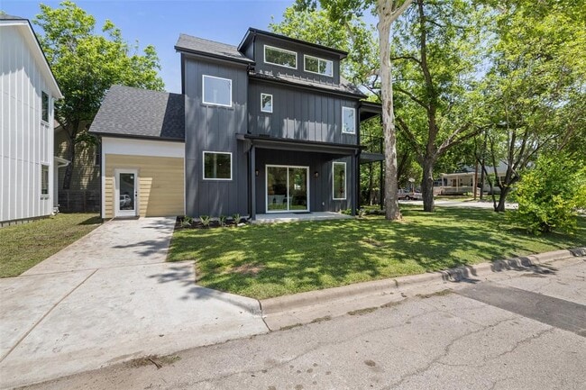 Photo - 1800 Singleton Ave