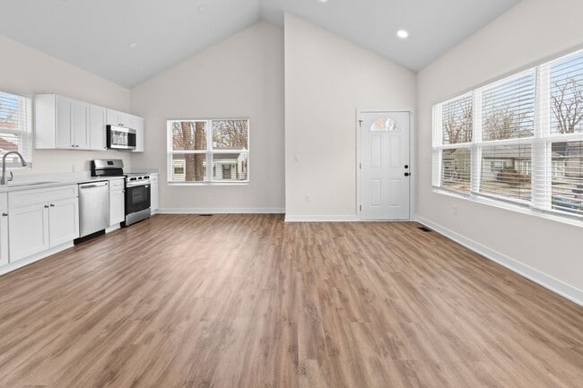 Photo - Incredible 2 bedroom 1 bathroom Duplex!