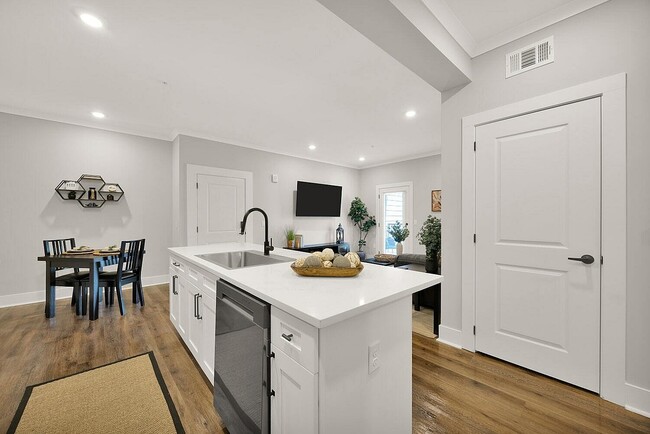 Pointe Grand Apartments Kitchen Living