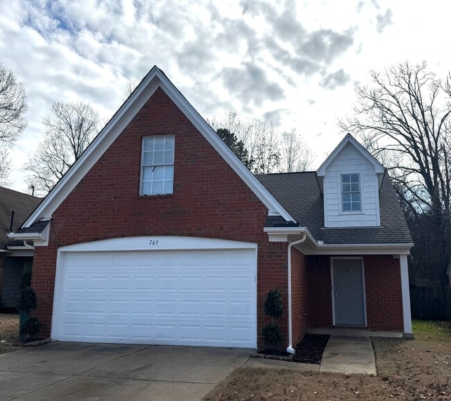 Building Photo - 769 Burton Ln