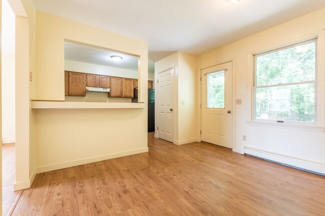 Photo - 18 River City Dr