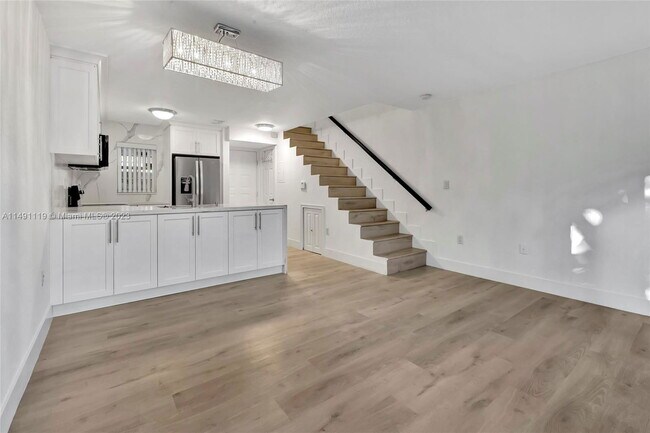 Photo - 3130 Bird Ave