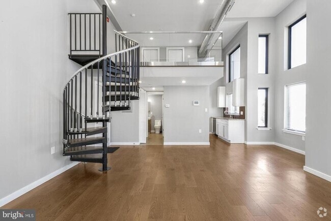 Building Photo - 1142 Crease St Unit 2R Rental