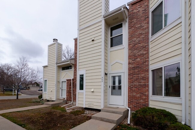 Building Photo - Spacious 2-Bed, 3-Bath Condo Retreat in Arvada - 1,220 Sq. Ft. of Comfort! Unit #502