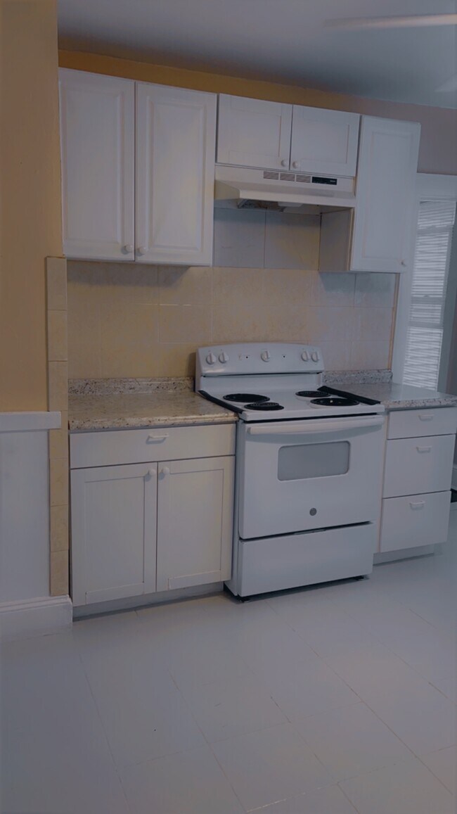 Photo - 249 Campfield Ave Unidad 251