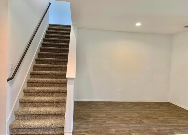 Photo - 21310 Riverdew Dr