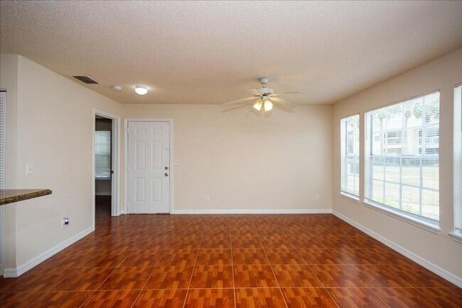 Photo - Ready Move to move 2 bedroom 2 bath Condo ... Unit 617