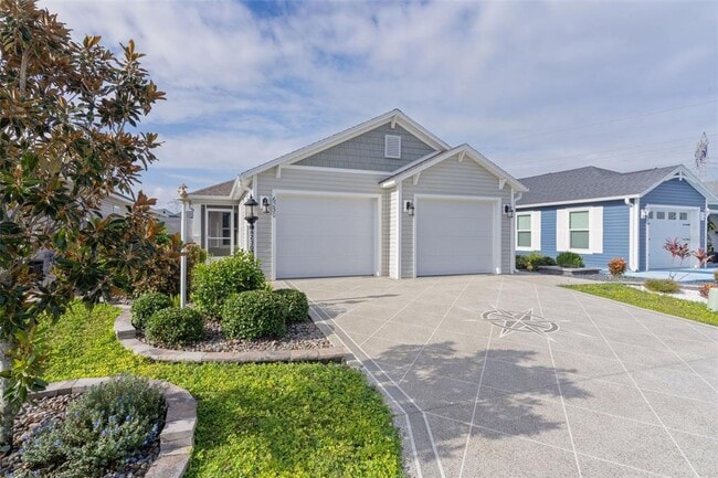 Building Photo - 6230 Dingman Wy