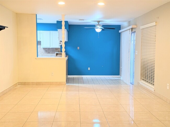 Photo - 6223 Gladewell Dr