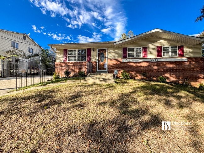 Photo - 3718 Dianna Rd