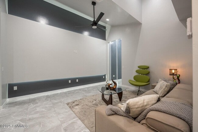 Photo - 4359 Capistrano Ave