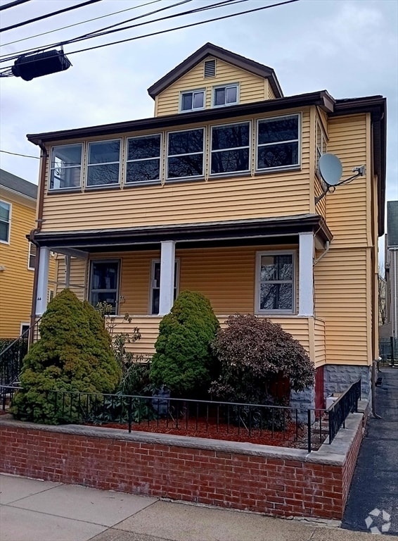 Building Photo - 38 Glencoe St Unit #1 Rental