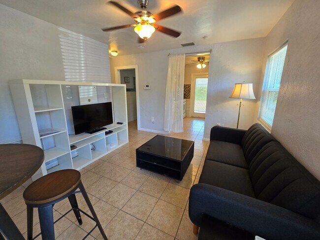 1148 Highland St Unit 1148 Full Home  - 1148 Full Home