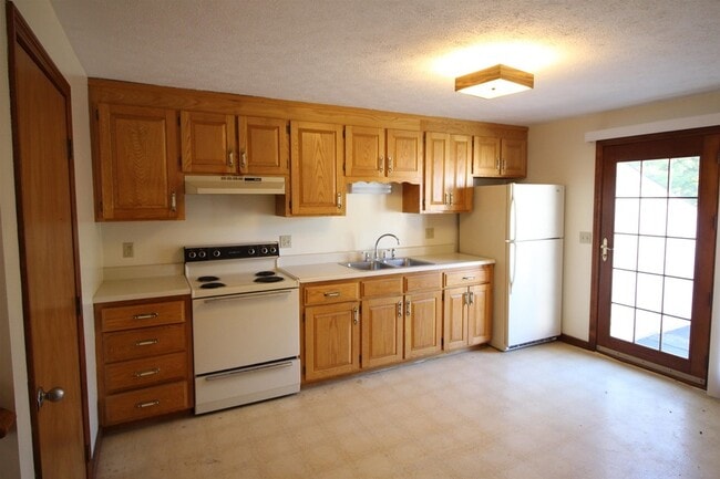 Photo - 76 Franklin St Unit 1