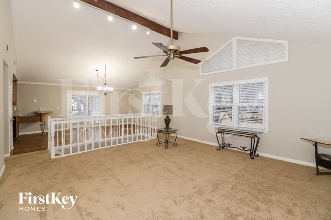 Photo - 815 Old Spring Way NE