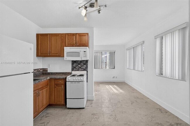 Photo - 3205 NW 3rd St