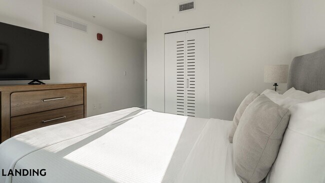Photo - 1025 E 25th St Unit 604