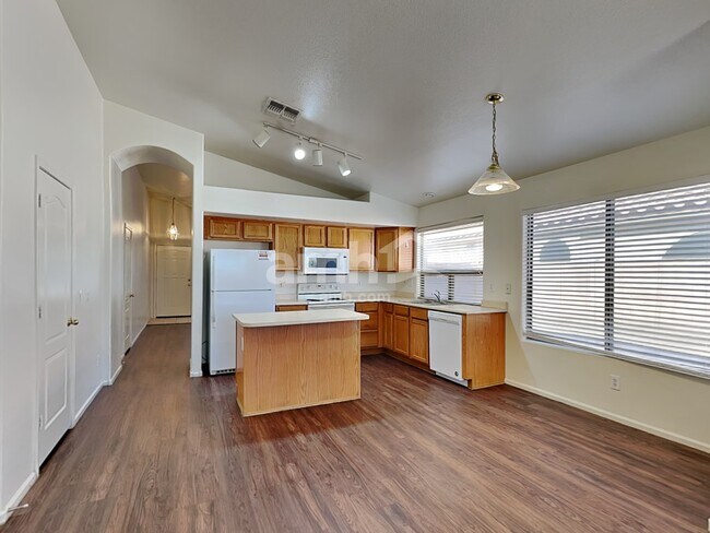 Photo - 16213 W Latham St