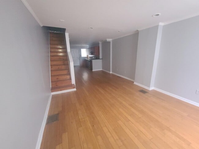 Photo - 3025 N Judson St