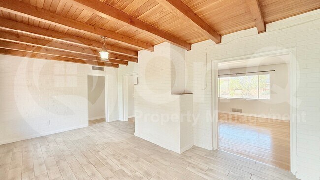 Photo - 2212 E La Mirada St