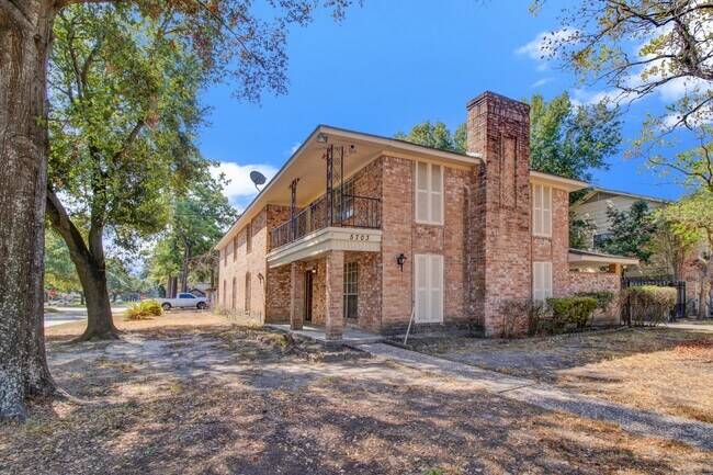 Photo - 5703 Havenwoods Dr