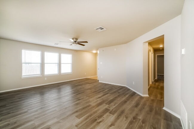 Photo - 3654 Archer Blvd