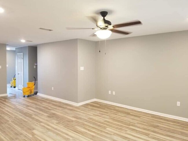 Photo - 3 Briarwood Cir