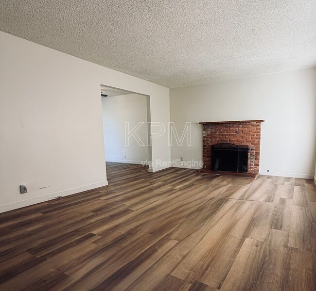 Photo - 8446 N El Dorado St