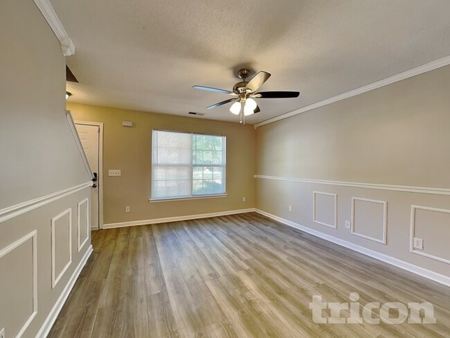 Photo - 137 Lossie Ln