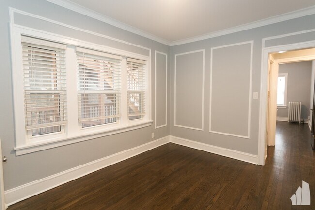 Photo - 5306 N Ashland Ave Unidad 2