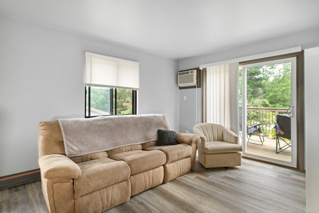 Photo - 271 Shannon Ct Unit 1