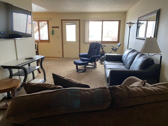 Building Photo - 1520 Palmer Dr Unit #2