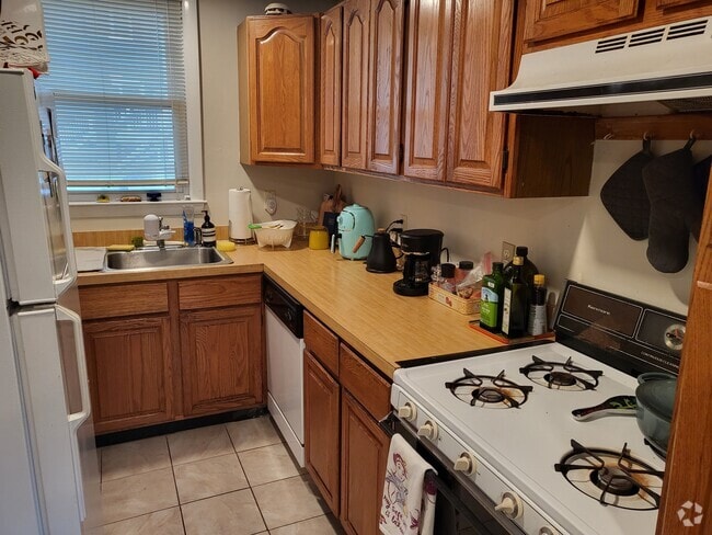 Building Photo - 103 Alder St Unit 1 Rental