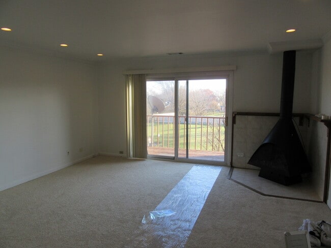 Photo - 733 Limerick Ln Unit 3D
