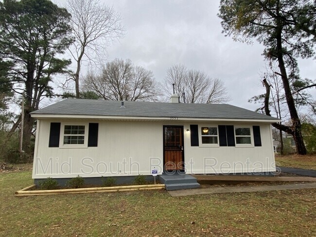 Building Photo - 3551 Carney St