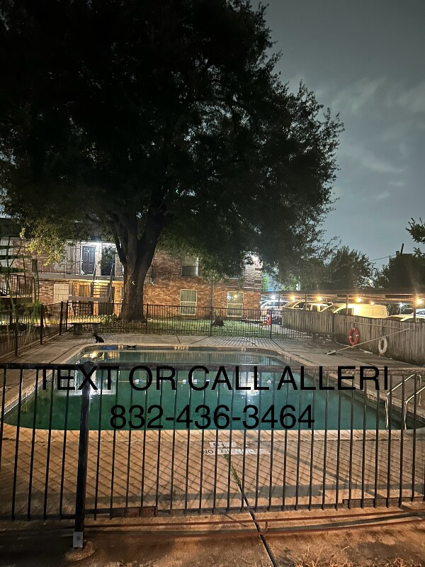 Photo - 201 W Rosamond St Condo Unit 43