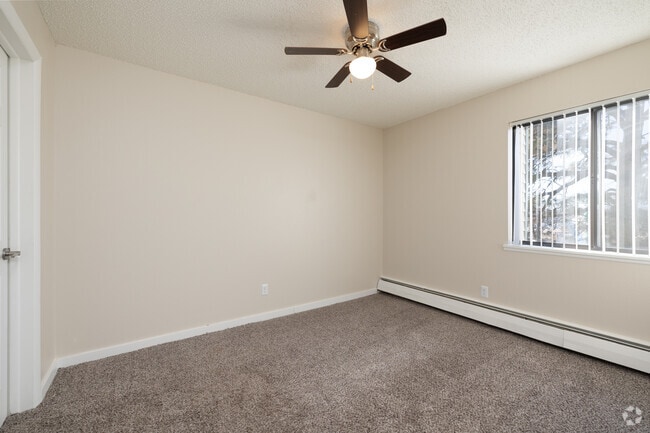 2BR, 1BA - 760SF - Primary Bedroom - Airlan Arms
