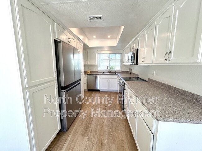 2995 Lexington Cir
