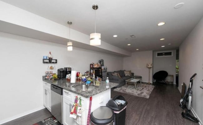 Photo - 1725 W Montgomery Ave Unit 1