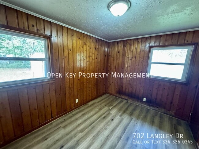 Photo - 702 Langley Dr