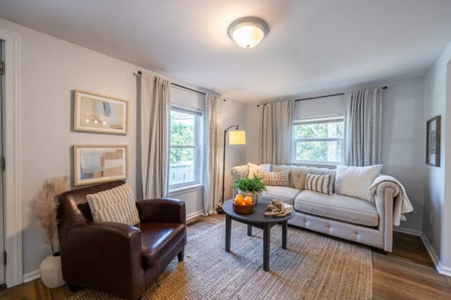 Building Photo - 145 Griffeth St Unit ID1247965P Rental