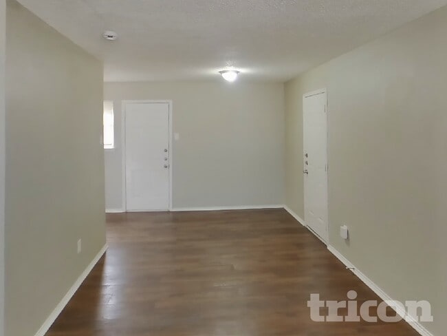 Photo - 4443 Greenland Dr