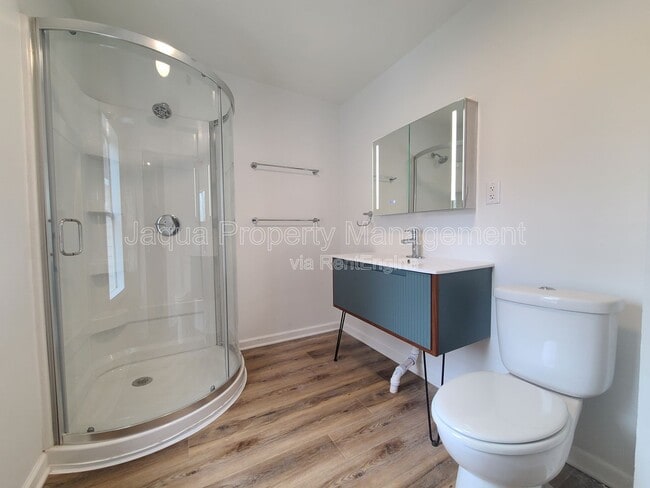 Photo - 556 Broadway St Unidad 2b