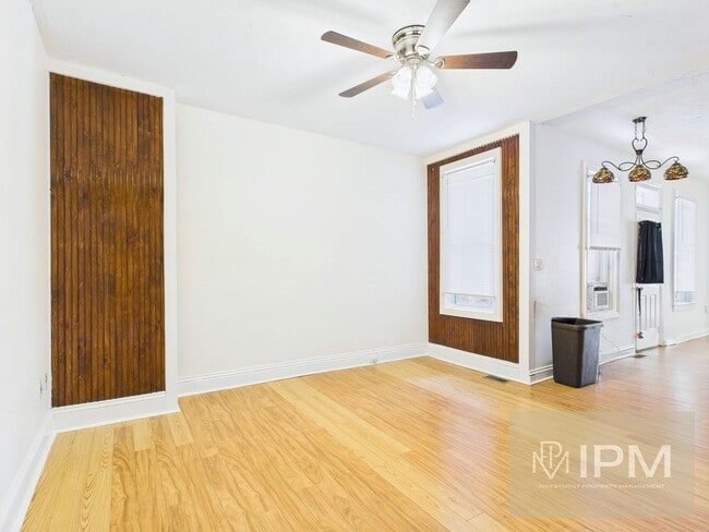 Building Photo - 319 N Penn St Unit 319 N. Penn St Apt 1