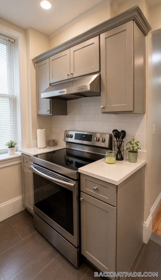 Photo - 913 Boylston St Unit 3